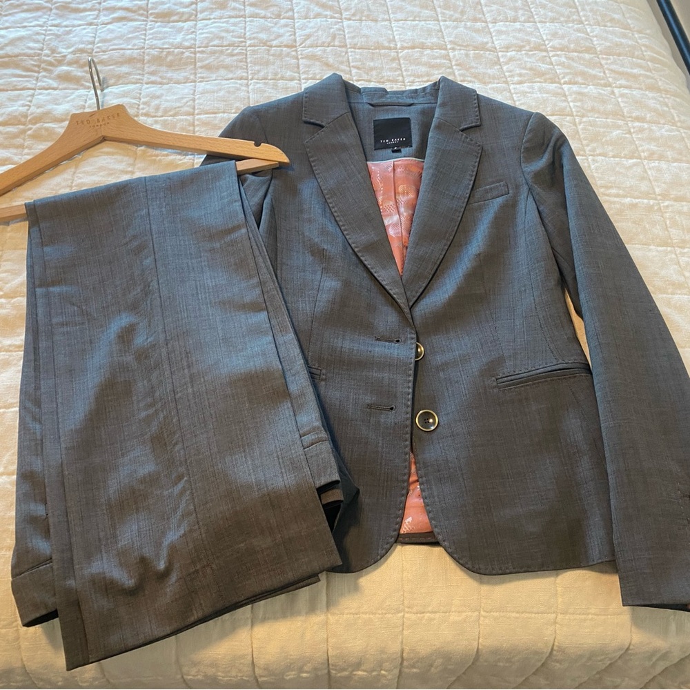 Ted Baker suit UK2 US6